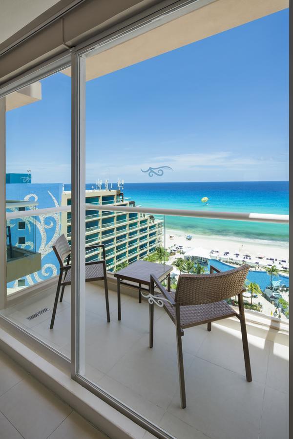 Deluxe King Ocean View Classic
